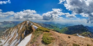Trasee ghidate pentru toate vârstele în Parcul Natural Munții Maramureșului. Eveniment dedicat iubitorilor de natură