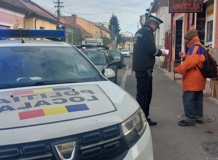 Șoc la Mireșu Mare: Un bărbat a mers complet dezbrăcat pe stradă. Poliția a deschis dosar penal
