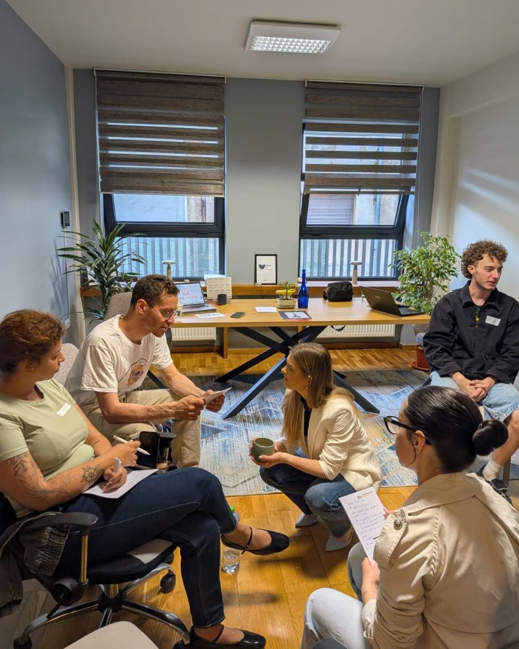 Workshop de comunicare și public speaking pentru voluntarii internaționali ASSOC