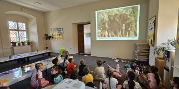 „Mistere și povești din preistorie”- lecție interactivă la Muzeul Județean de Istorie și Arheologie Maramureș