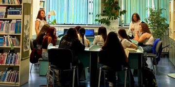 Elevii de la „Emil Racoviță” au descoperit influența folclorului în operele marilor personalități culturale românești