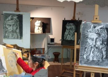 Vara creativității în Baia Mare – Ateliere de artă pentru copii și adulți la Colonia Pictorilor