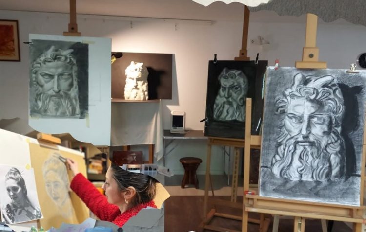 Vara creativității în Baia Mare – Ateliere de artă pentru copii și adulți la Colonia Pictorilor