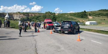 Accident rutier pe DJ 109F, în zona Ponorâta. Un motociclist a fost rănit