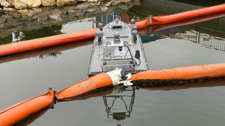 Dronă navală explodată în Portul Constanța: Kievul susține că a fost afectată de bruiaj rusesc