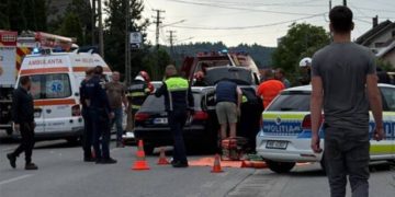 Nouă persoane transportate la spital după un accident rutier în Borșa