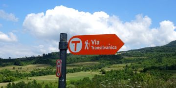Via Transilvanica, atestată oficial ca primul traseu pedestru de interes național din România