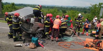 Polițiștii explică cum s-a produs accidentul grav cu victime din Remeți