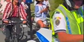 Tradiție pe două roți – Polițiștii maramureșeni, prezenți la evenimentul „Cu ia pe bicicletă”