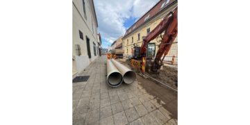 Lucrări de reabilitare a rețelei de canalizare pe strada Vasile Lucaciu din Baia Mare