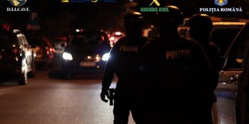 Peste 30 de percheziţii în judeţele Bistriţa-Năsăud şi Maramureş într-un dosar de contrabandă, braconaj şi nerespectarea regimului armelor