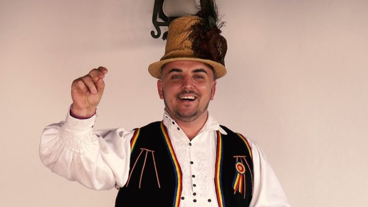 Spectacol aniversar dedicat lui Ionuț Uivaroși la Urmeniș
