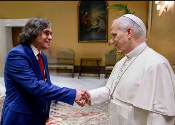 Scriitorul român Mircea Cărtărescu, primit de Papa Leon al XIV-lea la Vatican