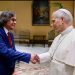 Scriitorul român Mircea Cărtărescu, primit de Papa Leon al XIV-lea la Vatican