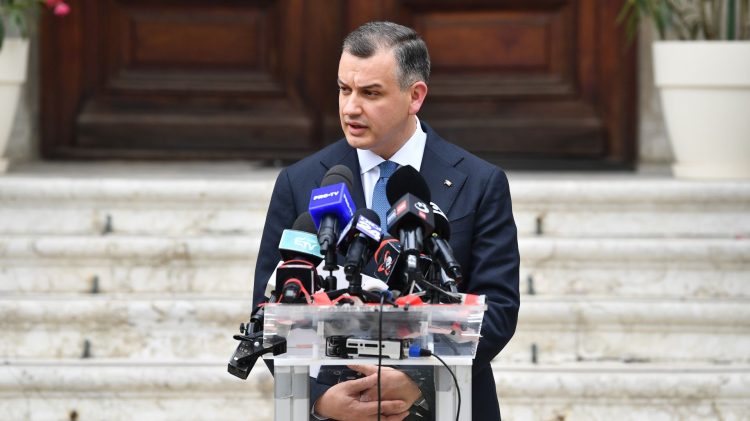 Sub masca tehnocrației: guvernul lui Tomac, oamenii PSD și girul lui Nicușor Dan