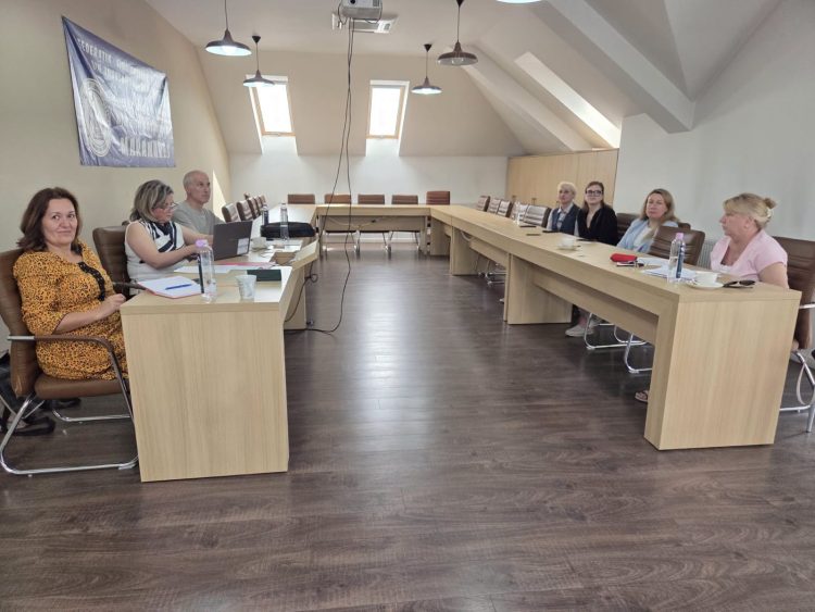 16 școli din Maramureș, certificate în lupta împotriva bullying-ului