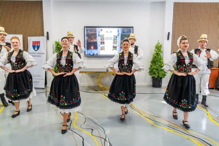 Baia Mare găzduiește o tabără internațională pentru elevii de elită din România și Ucraina