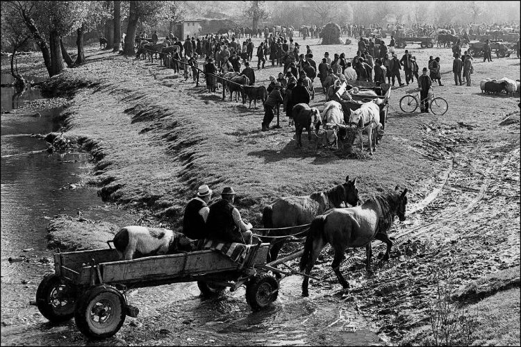 Cum arăta odinioară târgul din Maramureș. Mărturia unei localnice de 86 de ani