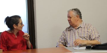 Fiica scriitorului Ben Corlaciu, în vizită la Biblioteca Județeană „Petre Dulfu” din Baia Mare