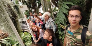 Vacanță cu lecții de viață: Copiii și seniorii din Baia Mare au descoperit împreună frumusețea călătoriilor