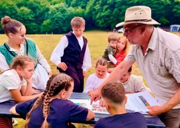 Tinerii din Țara Lăpușului au descoperit natura prin ateliere educative organizate de Parcul Național Munții Rodnei