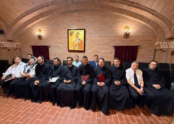 Absolvenții Teologiei Ortodoxe din cadrul UTCN Baia Mare au susținut disertațiile și au depus Jurământul de Credință