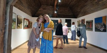 Tradiția prinde culoare la Muzeul Satului din Baia Mare. O nouă expoziție îi așteaptă pe vizitatori