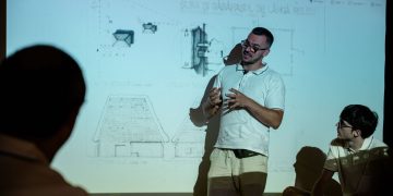 A început „Școala de la Sighet”. Specialiști și studenți din mai multe țări se întâlnesc la Muzeul Satului Maramureșean