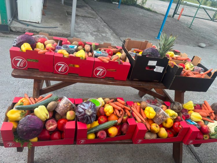 Alimente salvate de la risipă au ajuns pe mesele a 10 familii din Maramureș