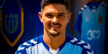 Fotbal. Alexandru Buziuc, noul atacant al echipei CS Minaur Baia Mare