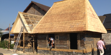 Casa Memorială „Stan Ioan Pătraș” din Săpânța, în plin proces de restaurare