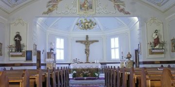 Biserica „Sfântul Francisc” din Baia Borșa își sărbătorește centenarul. Episcopul Eugen Schönberger va binecuvânta lăcașul restaurat