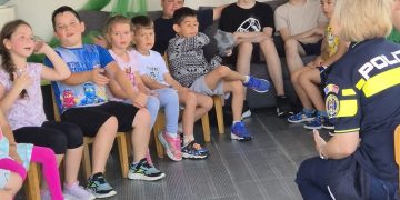 Educație preventivă în taberele de vară – peste 300 de copii au participat la activitățile polițiștilor maramureșeni