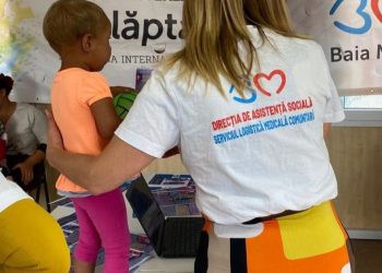 Fumatul și bebelușul. Campanie de informare pentru mamele din comunitatea Pirită, desfășurată de DAS Baia Mare