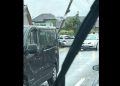 Accident rutier în Tăuții de Sus. Un autoturism a lovit un stâlp de electricitate, traficul se desfășoară cu dificultate
