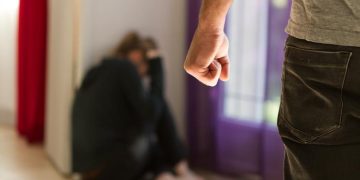 Dosar penal și ordin de protecție provizoriu după un caz de violență în familie, la Borșa