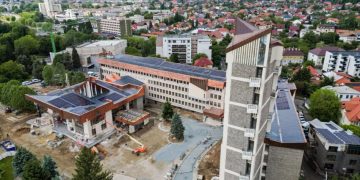 Baia Mare, la înălțime: turnul Palatului Administrativ va deveni punct de belvedere, iar la amiază va răsuna taragotul