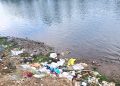 Raport alarmant în Maramureș – Deșeuri și șanțuri colmatate cresc riscul de inundații
