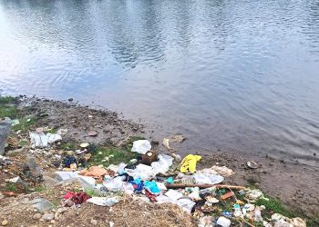 Raport alarmant în Maramureș – Deșeuri și șanțuri colmatate cresc riscul de inundații