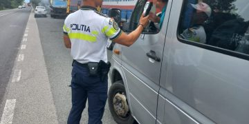 Controale la sânge în transportul de persoane – Amenzi de peste 19.000 de lei, autocar imobilizat și șoferi sancționați