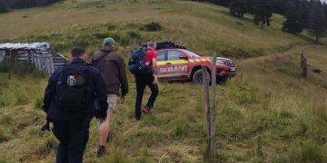 Zile intense pentru echipa Salvamont Maramureş. Au fost salvaţi patru ucraineni rătăciţi în munte, un cioban cu dureri abdominale puternice şi un tânăr rănit după o coborâre în rapel pe cascadă