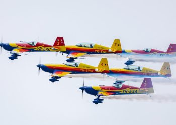 Premieră în Maramureș: „Șoimii României” vin în formulă completă la Ziua Porților Deschise de la Aeroclubul Baia Mare
