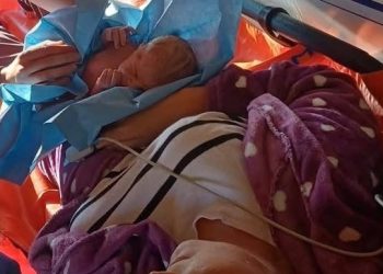 Intervenție de neuitat pentru echipajul medical din Poienile de Sub Munte: o fetiță s-a născut acasă