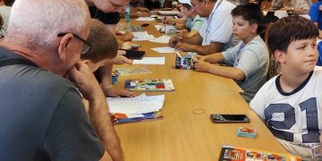 Biblioteca „Petre Dulfu”, punct de întâlnire pentru colecționari