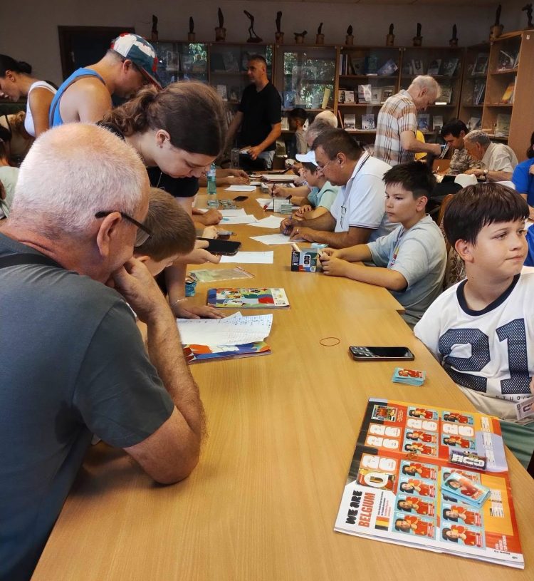 Biblioteca „Petre Dulfu”, punct de întâlnire pentru colecționari