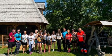 Jandarmii montani din Cavnic, alături de participanții la competiția „Lupul Daco Spartan” de la Breb