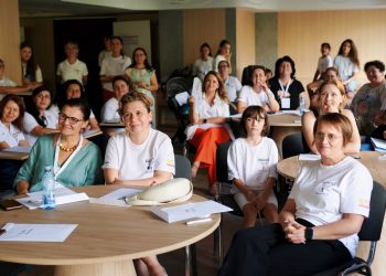 Joc, cântec și învățare în echipă, la American Corner Baia Mare