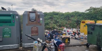 IMAGINEA ZILEI în Baia Mare: Insulele ecologice, sufocate de munți de gunoaie