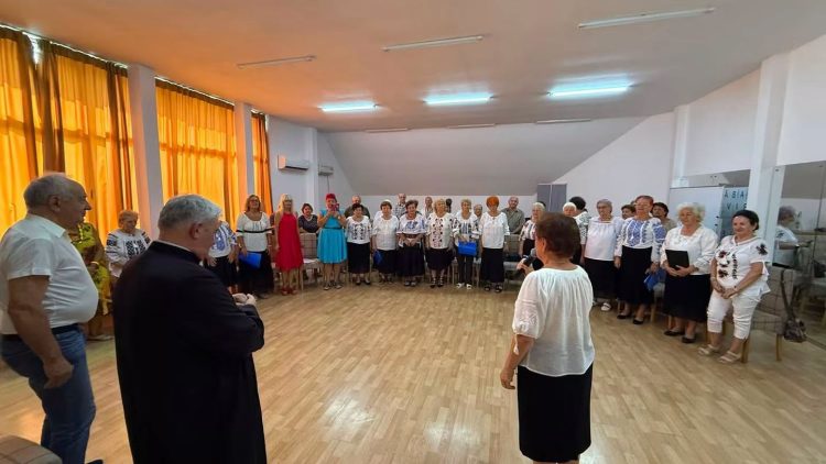 De Adormirea Maicii Domnului, moment de suflet pentru seniorii băimăreni! „Pricesne și cuvinte înțelepte” la Centrul Caspev