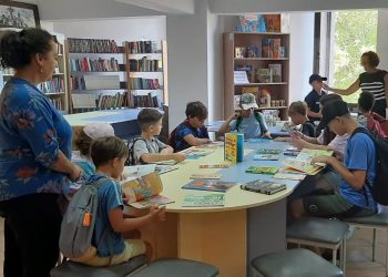 Lecții despre sănătate printre cărți! Copiii de la LPS Baia Mare au descoperit importanța sportului și alimentației